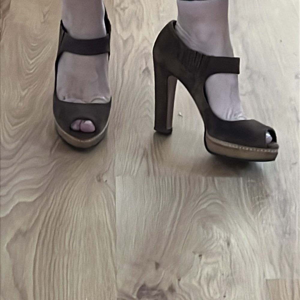 PRADA Sz 40 Brown Suede Rubber Platform Peep Toe Elastic Mary Jane 3.5” Heels - Picture 9 of 15